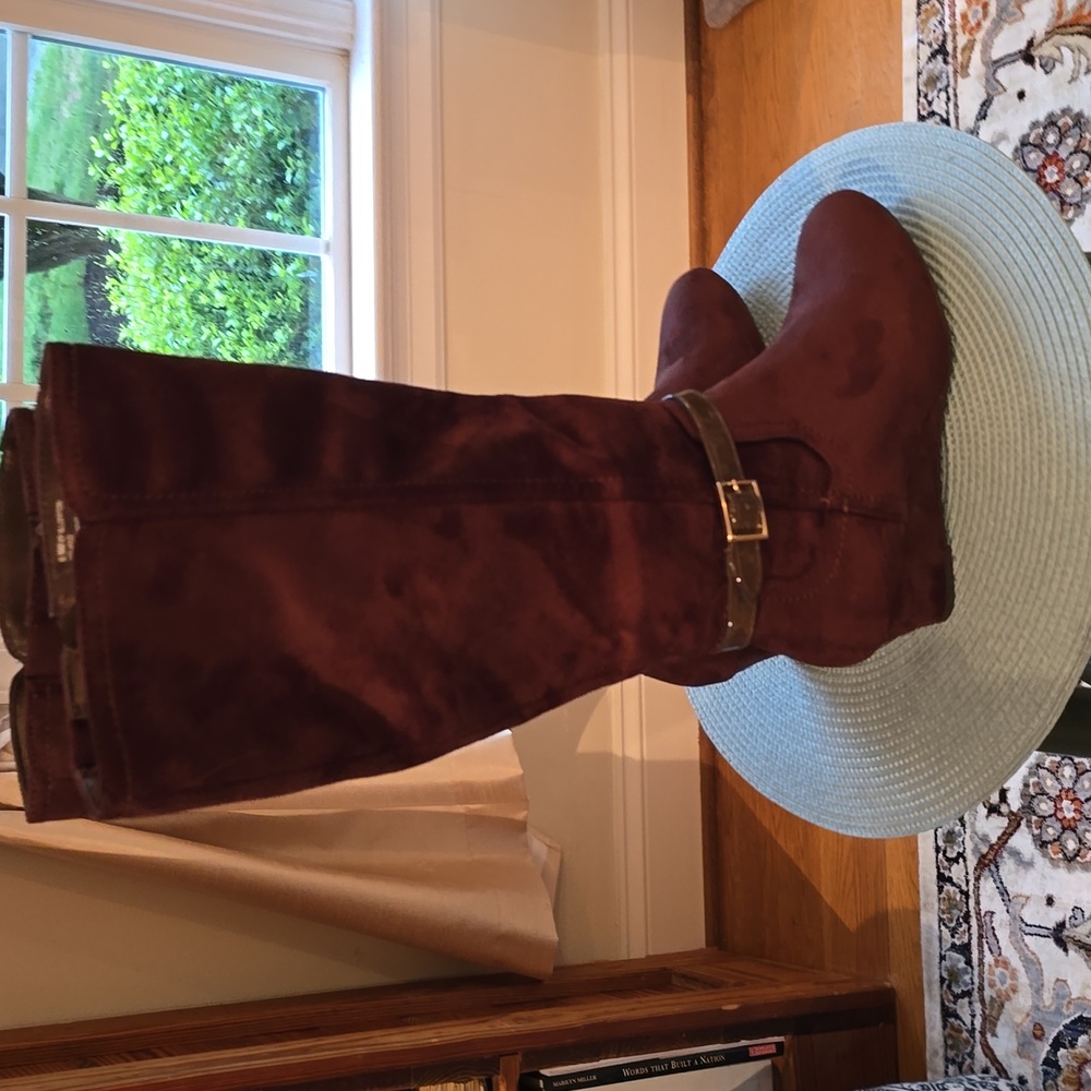 EAST 5TH BRAND WOMEN'S "CHOCOLATE" BROWN WEDGE HIGH BOOTS SIZE 8.5